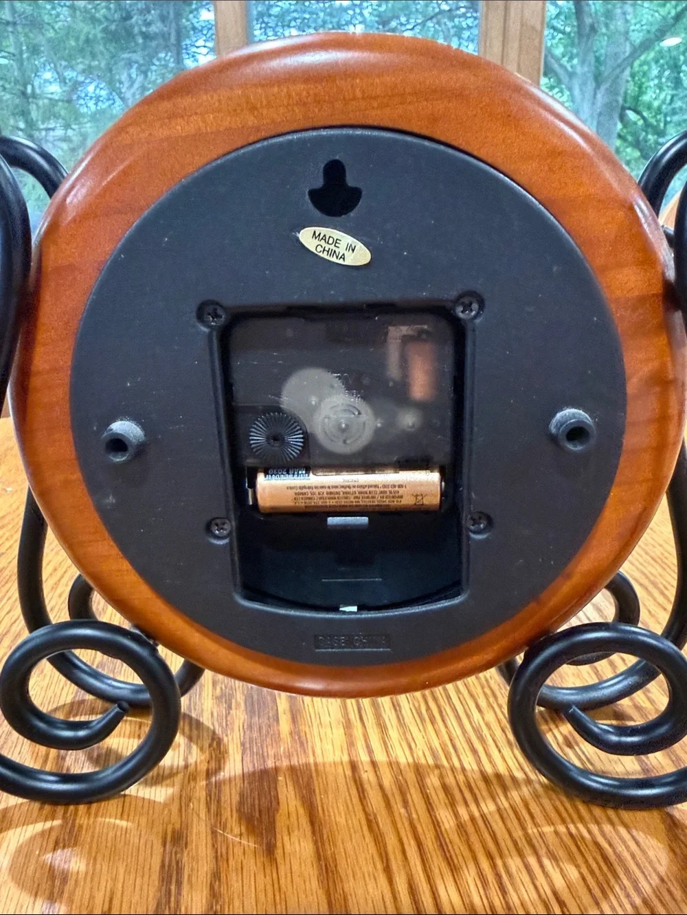 Classic Brown Wood & Black Metal Table Clock - Home Wall Decor